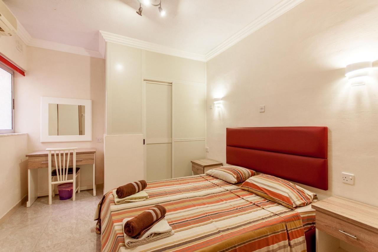 Pool And Sea Merill Apartments - Happy Rentals Mellieħa Eksteriør billede