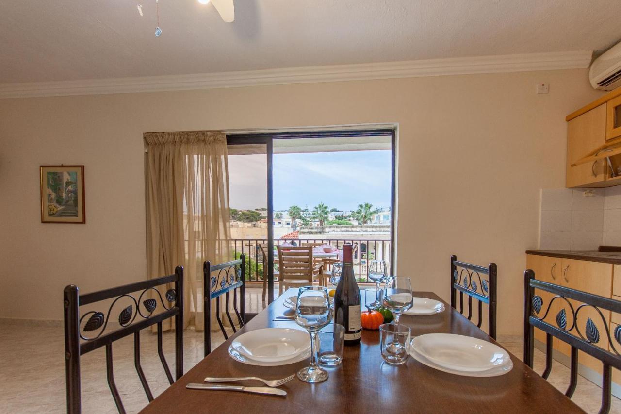 Pool And Sea Merill Apartments - Happy Rentals Mellieħa Eksteriør billede