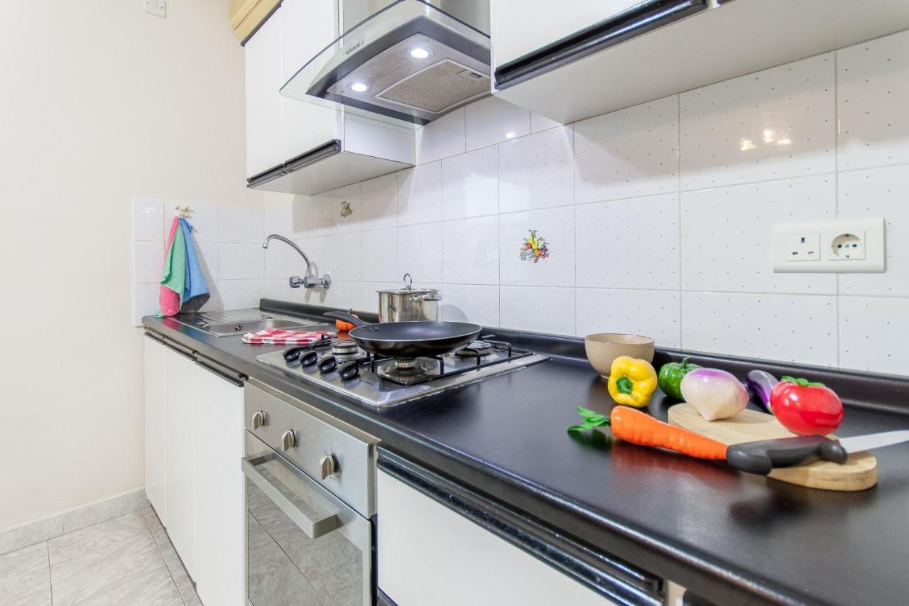 Pool And Sea Merill Apartments - Happy Rentals Mellieħa Eksteriør billede