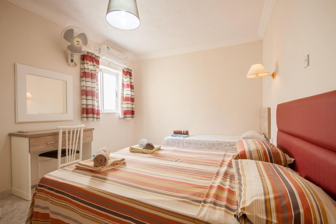 Pool And Sea Merill Apartments - Happy Rentals Mellieħa Eksteriør billede