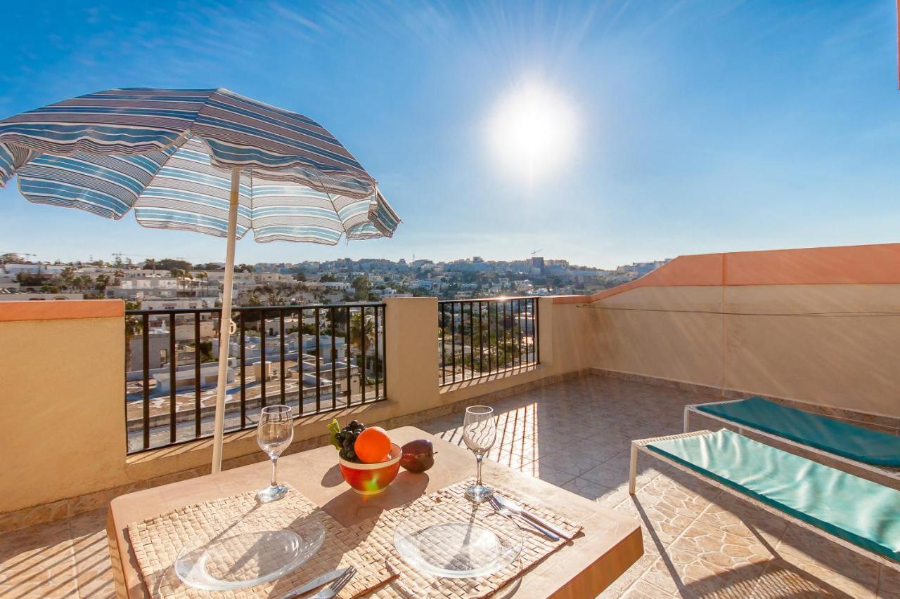 Pool And Sea Merill Apartments - Happy Rentals Mellieħa Eksteriør billede