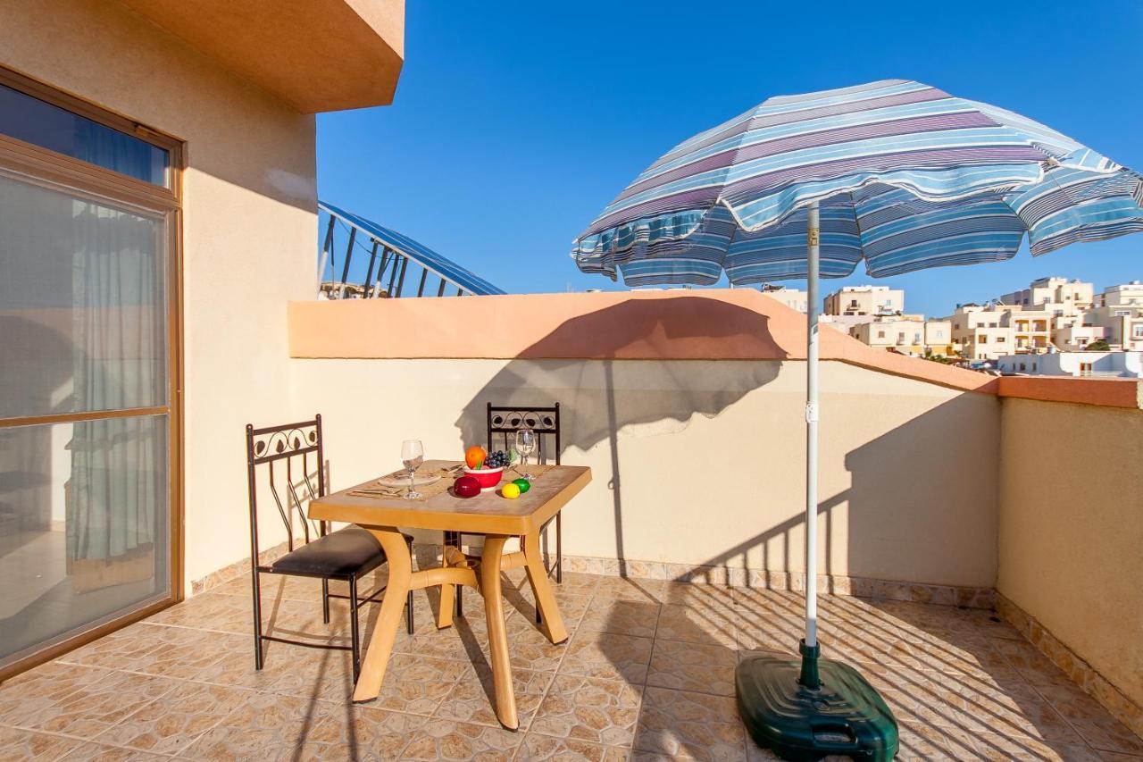 Pool And Sea Merill Apartments - Happy Rentals Mellieħa Eksteriør billede